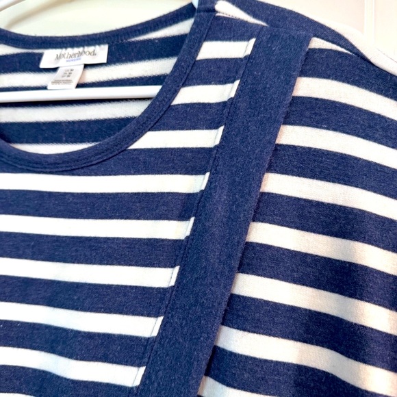 MATERNITY Motherhood Blue Navy & Cream White Striped Nursing Tee Shirt Top Med - Picture 5 of 9